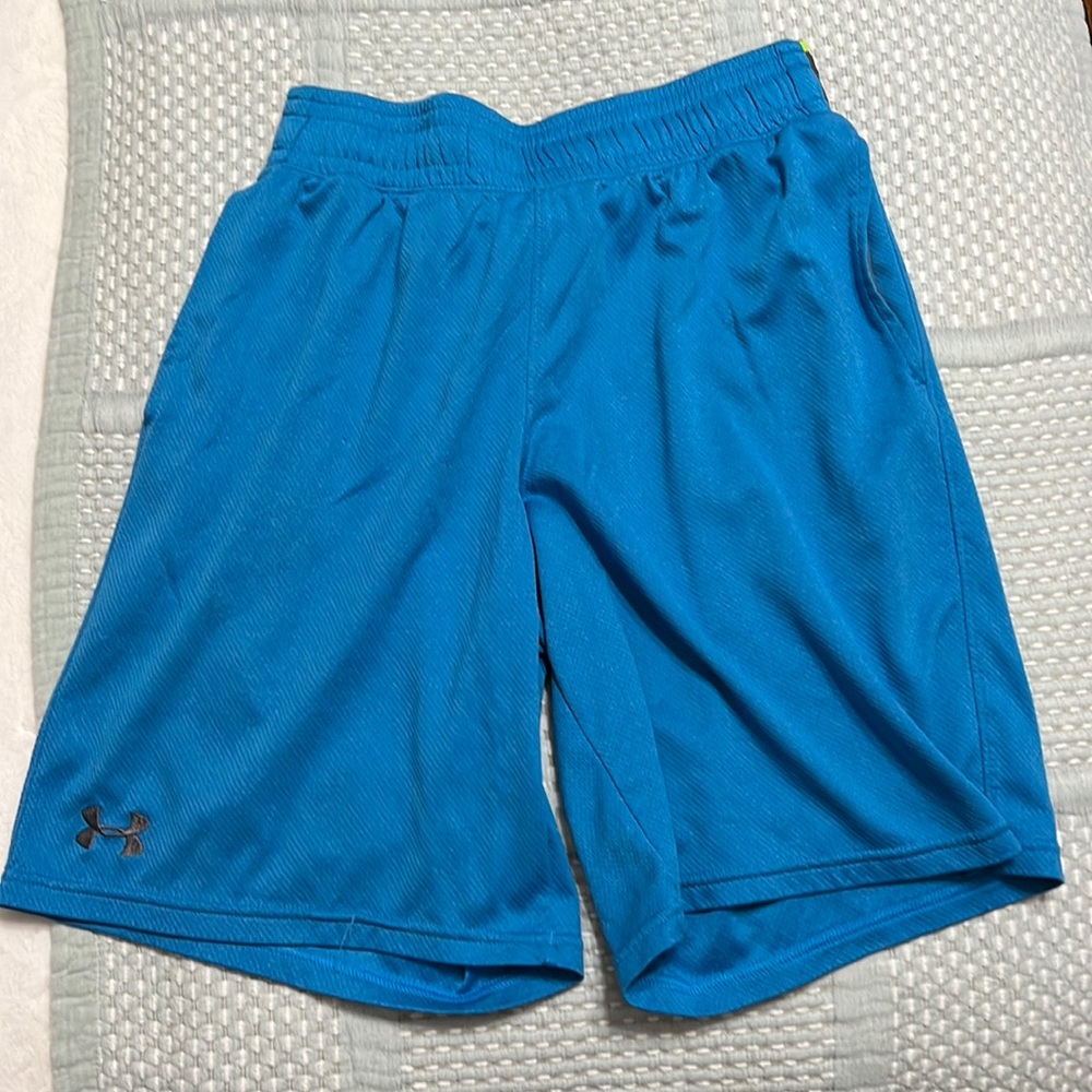 Under armour Mens athletic short.